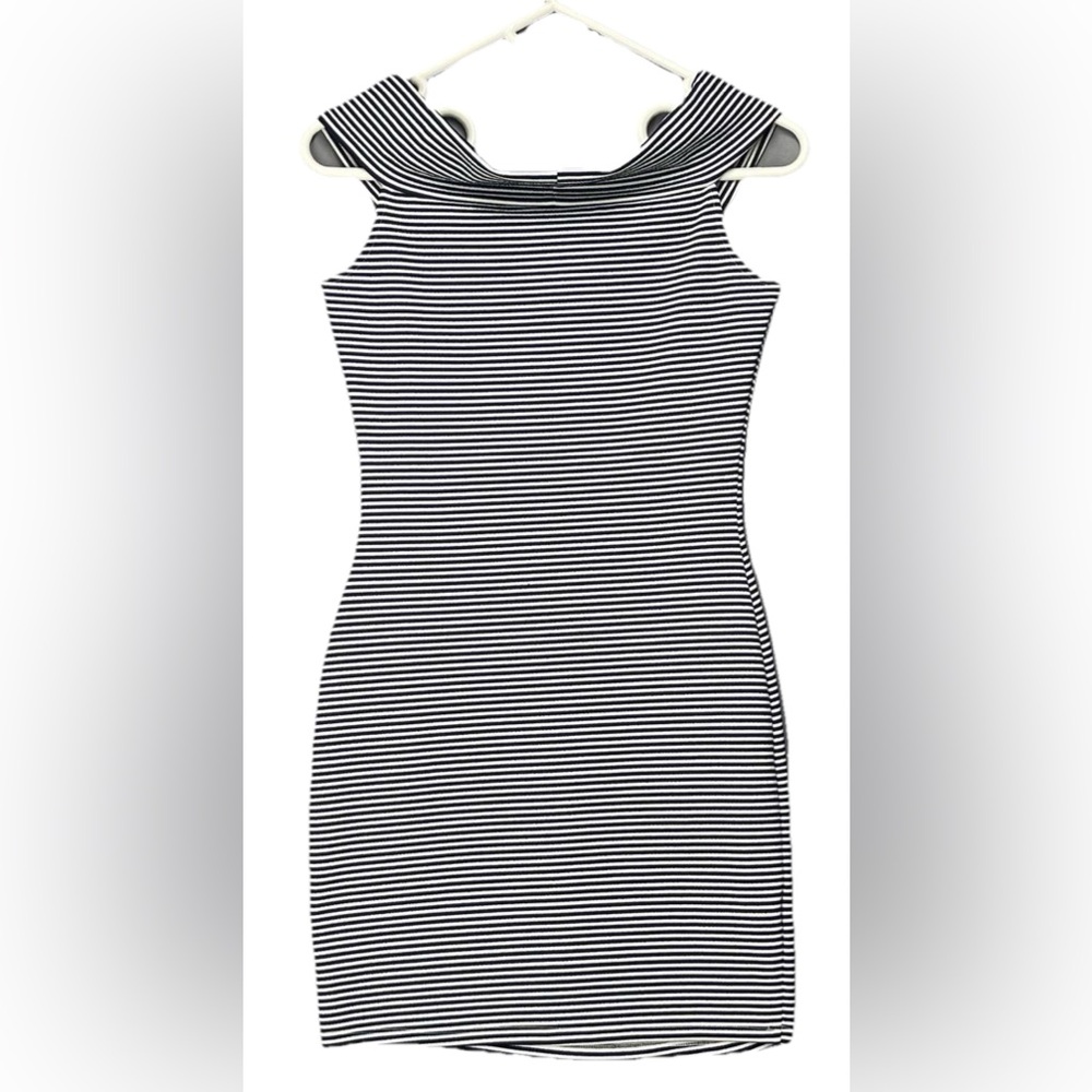 Mango Basics Black & White Striped Bodycon Off Shoulder Dress Sz‎ 4 Preppy Chic